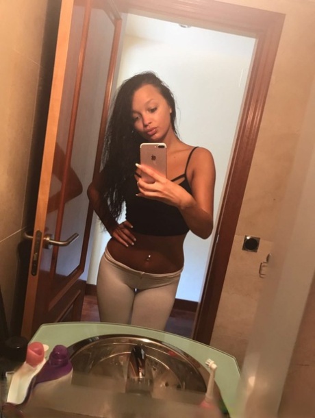Arnavutköy Escort Seçkin ve Asil Bayan Elena